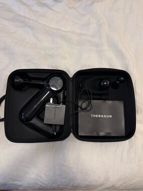 Therabody Theragun Percussion Massager in Black with Case